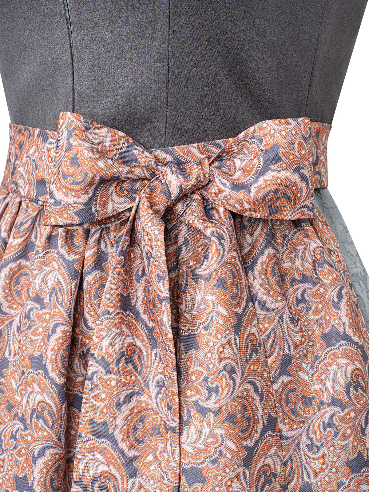 Dirndl Marta in Grau mit Gerader Ausschnitt