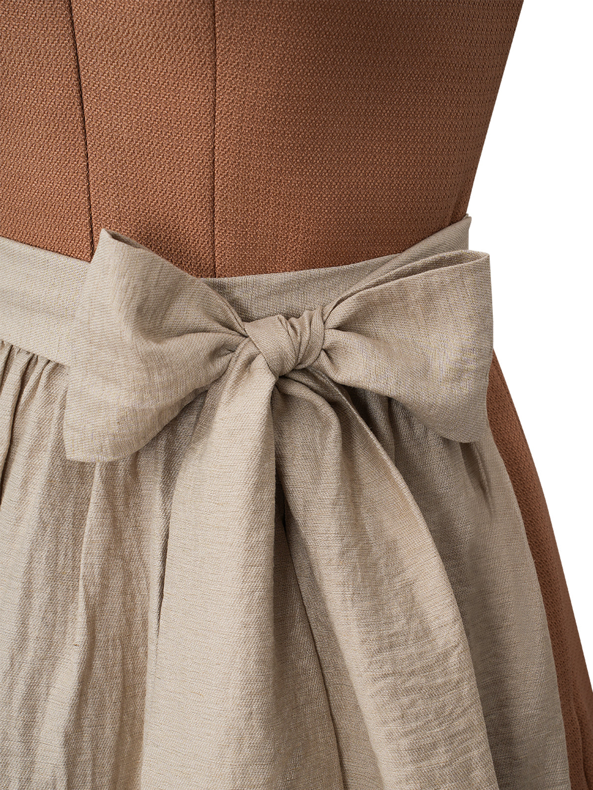 Klassisches Dirndl Camille Dusty Orange, Herz-Ausschnitt