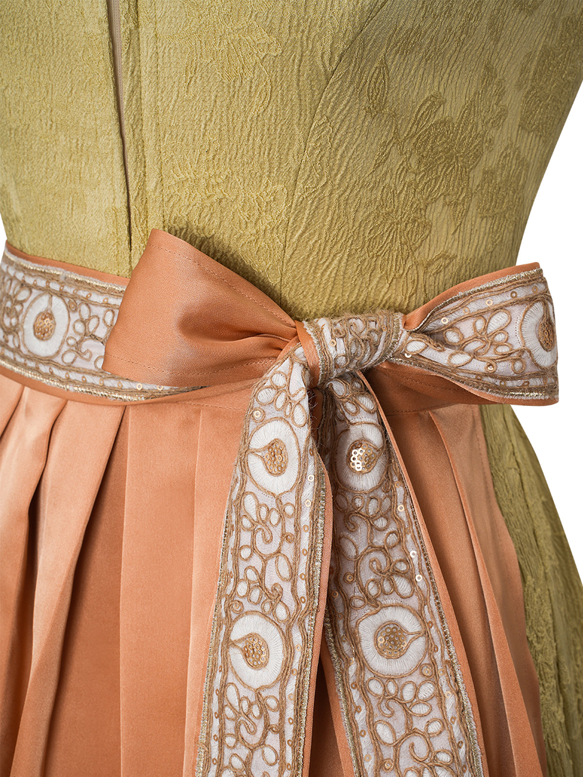 Anouk – Elegantes Trachtenkleid in Gelb mit Knopfverschluss