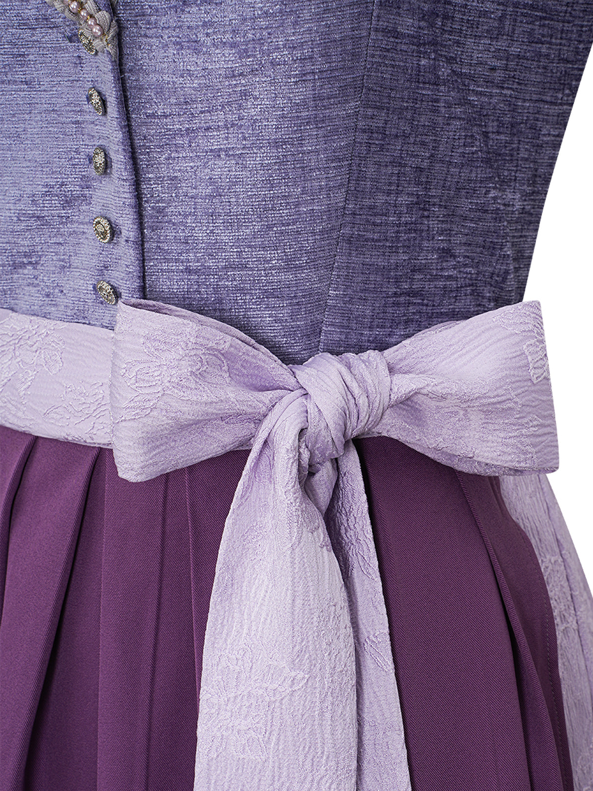 Klassisches Dirndl Ginny – Lila, Herz-Ausschnitt