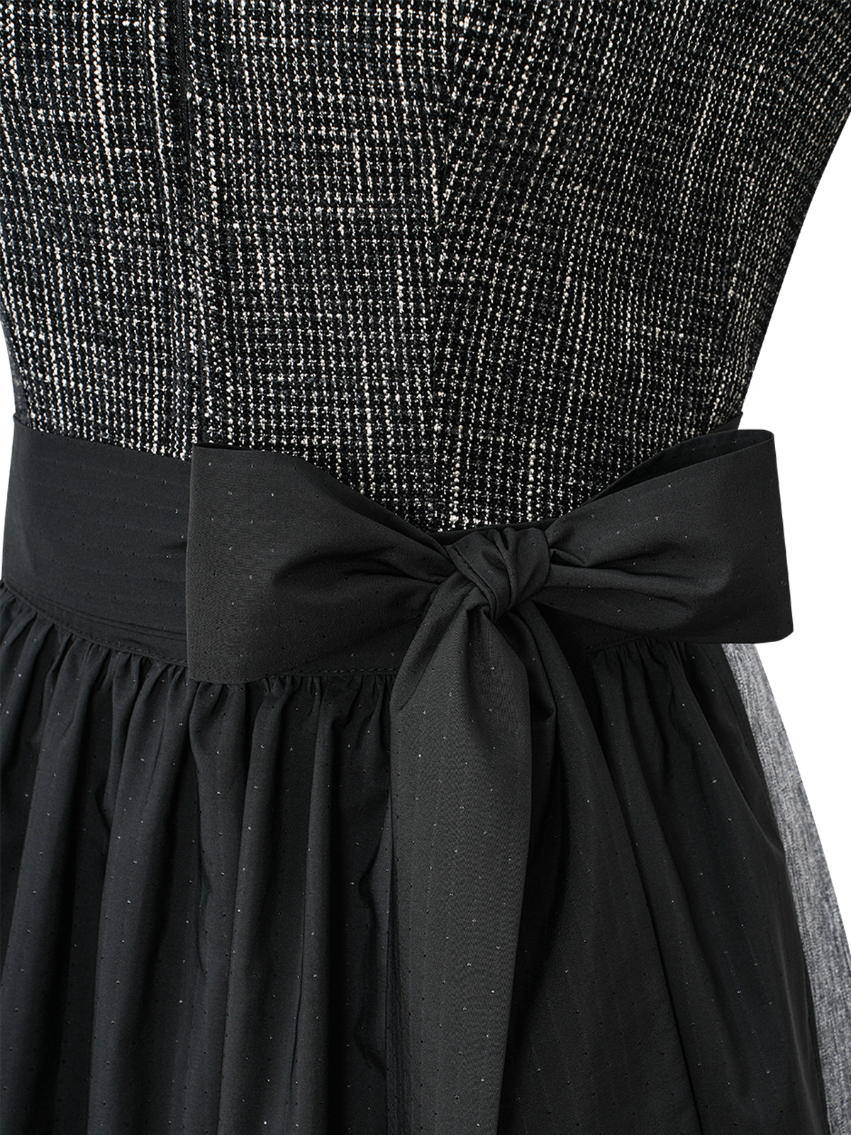 Wiesn Look Caroline Schwarze – Dirndl in Schwarz mit Gerader Ausschnitt