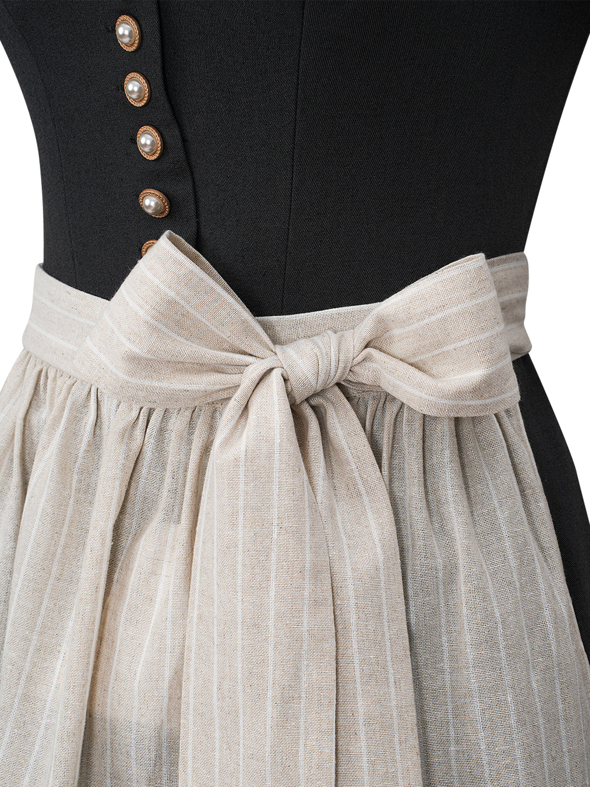 Wiesn Look Ava – Dirndl in Grau mit Herz-Ausschnitt