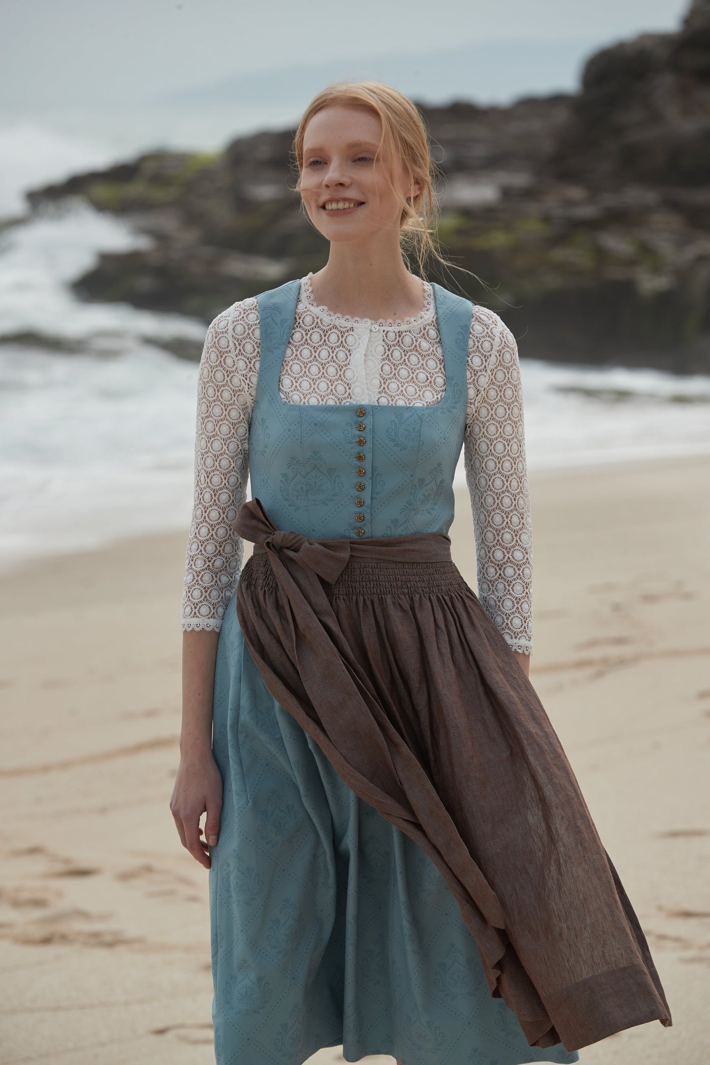 Damen Dirndl Klara Blua mit Allover-Muster – Blau
