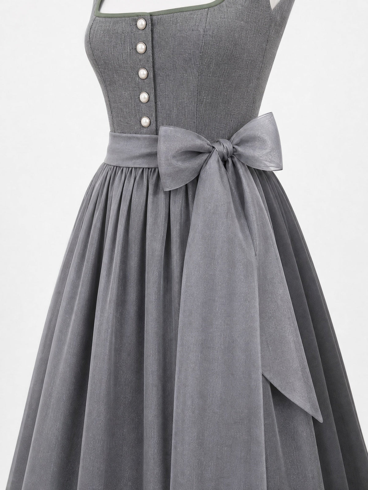Dirndl Emilia in Schiefergrau mit Sturmgrau Schürze - Detailansicht Taille und Schleife